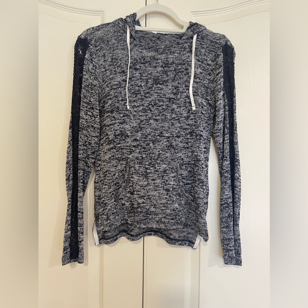 Aeropostale heathered black light weight hoodie​​​​​​​​​